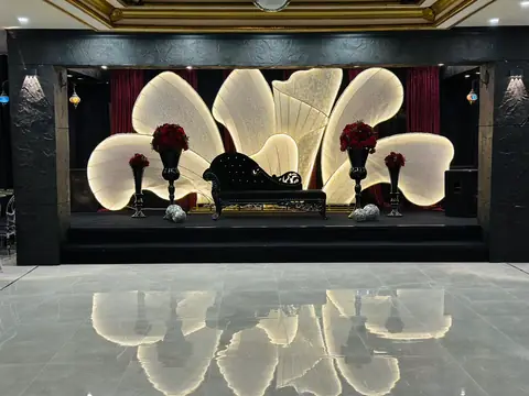 Liva Davet Evi, Ümraniye kına ve davet salonu: sahne ve salon zemini